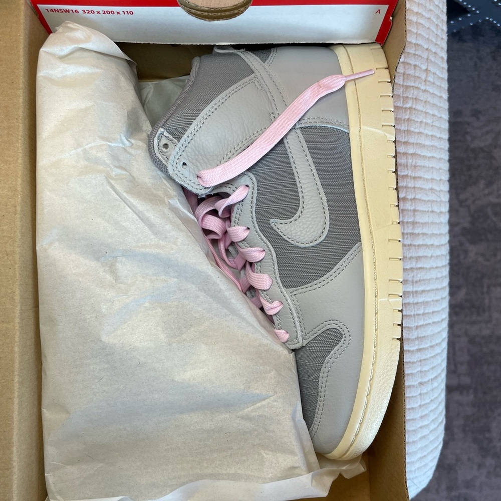 Nike Dunk High Retro PRM Gray